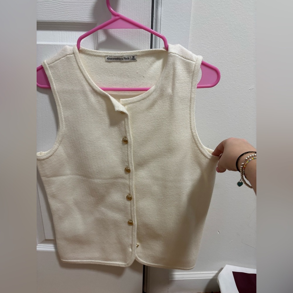 Abercrombie & Fitch Cream Sleeveless Cardigan